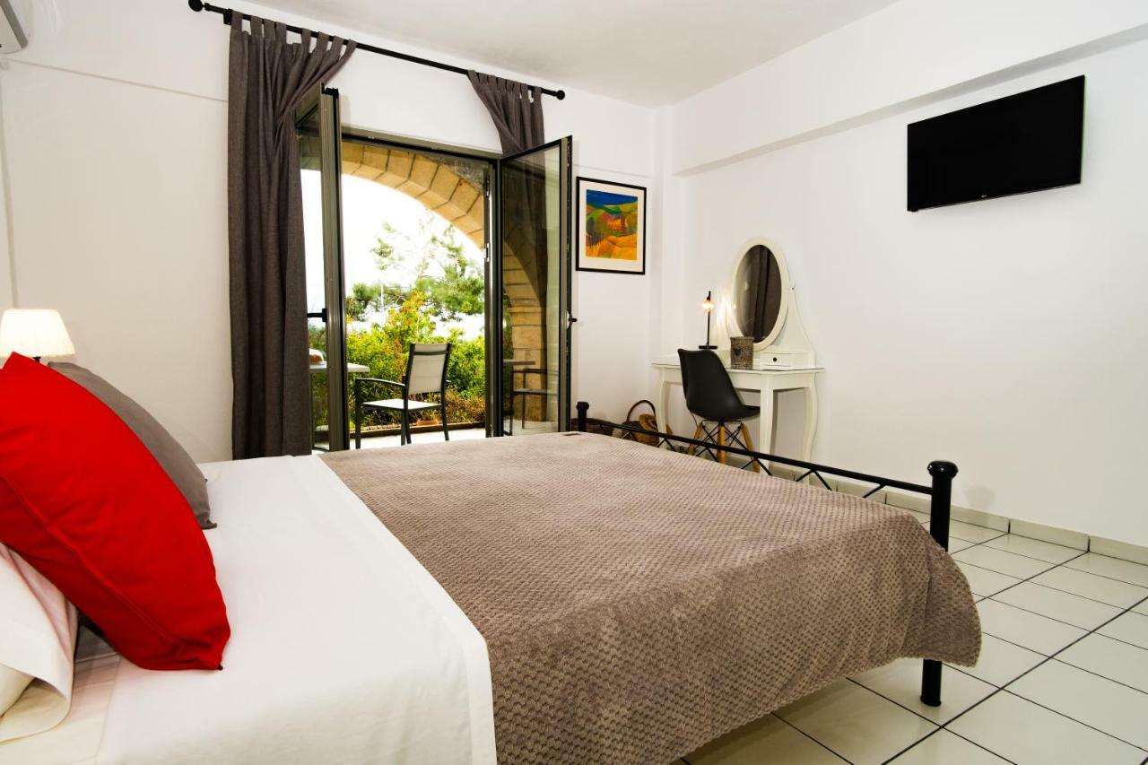 Olympia Zervea Studios With Pool - Apartment Kardamyli Exterior foto